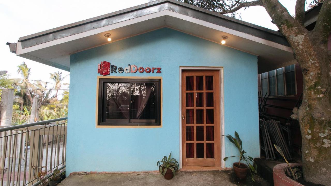 Reddoorz Plus At Malabag Silang - Vaccinated Staff Eksteriør billede