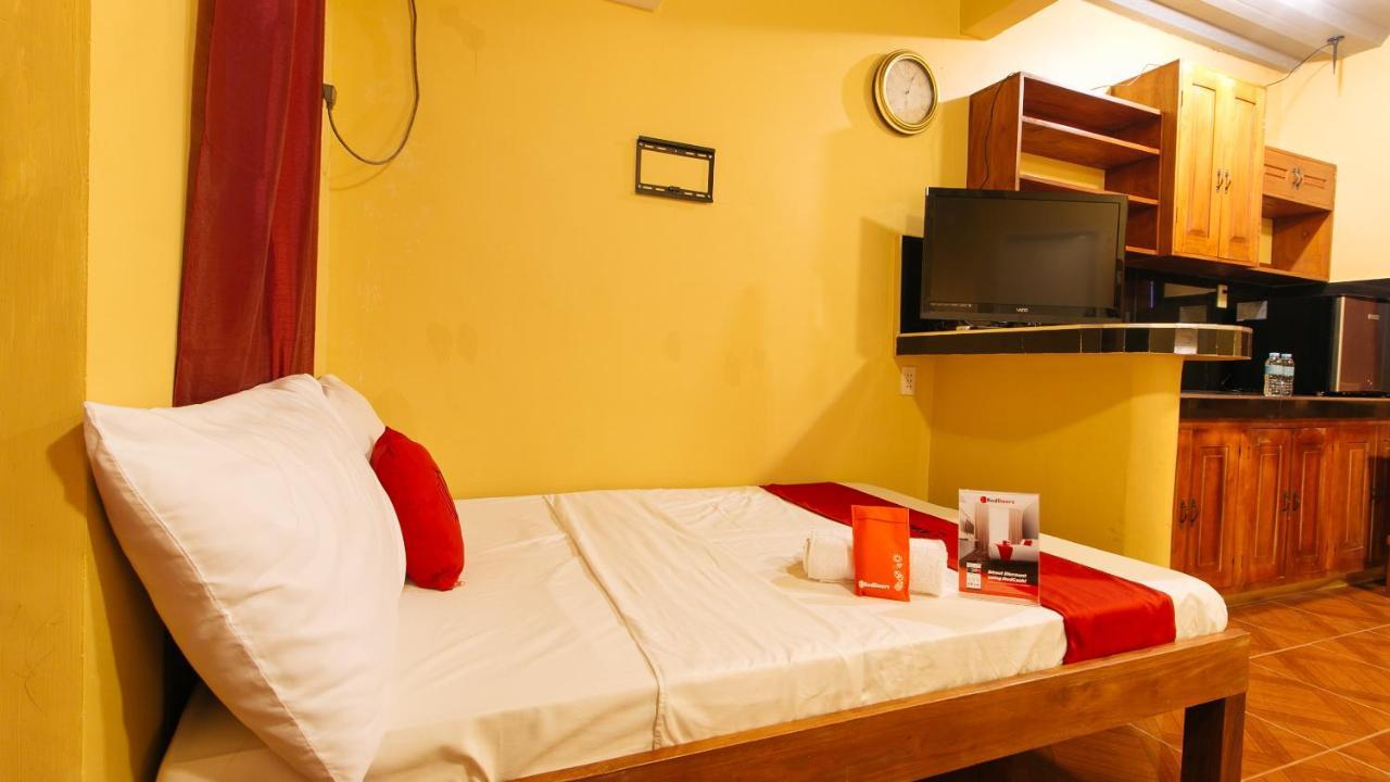 Reddoorz Plus At Malabag Silang - Vaccinated Staff Eksteriør billede